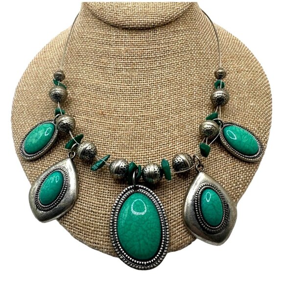 Boho Faux Green Turquoise Silver Metal Bead Necklace Handcrafted - Picture 1 of 8